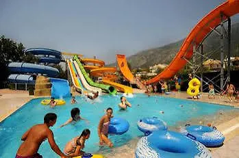 Отель The Grand Ucel