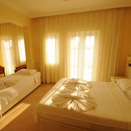 Отель The Grand Ucel