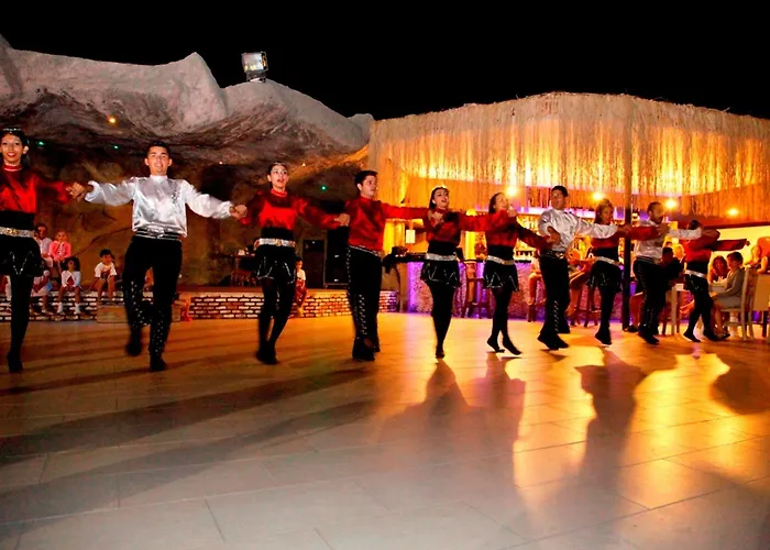 Szálloda The Grand Ucel 4*