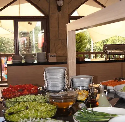 Szálloda The Grand Ucel