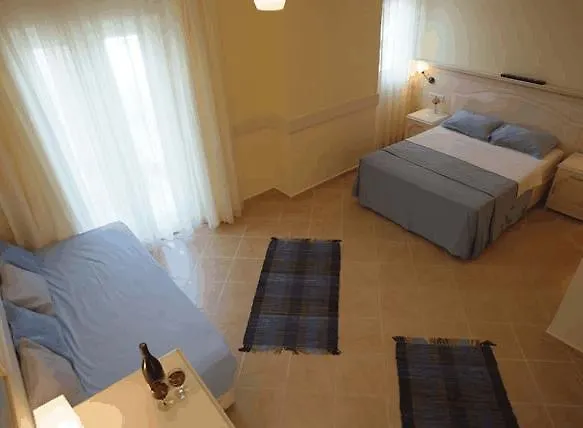 מלון The Grand Ucel 4*